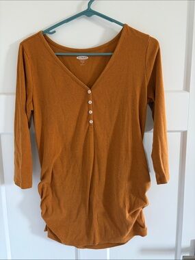 Old Navy Women's Rust Orange Ribbed Henley Long-Sleeve maternity Top
